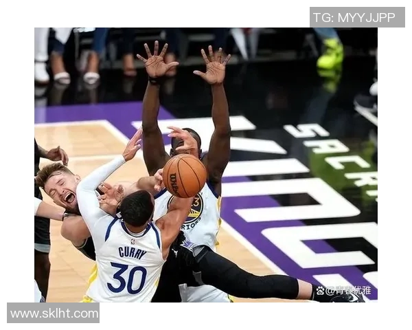 2016年NBA常规赛雷霆勇士对决精彩回顾与赛后分析