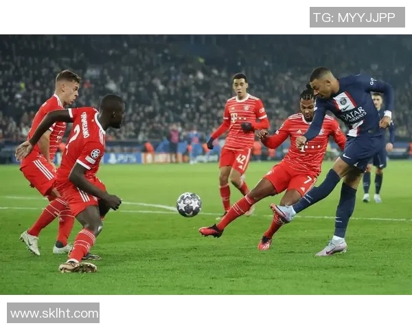 巴黎与拜仁激战回顾:精彩瞬间与战术分析的深度解读 巴黎与拜仁激战回顾:精彩瞬间与战术分析的深度解读