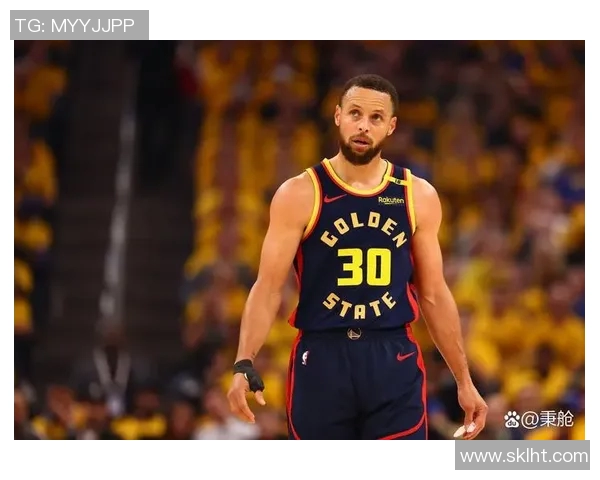 库里三分大赛决赛连中20球创历史辉煌时刻引发球迷热议 库里三分大赛决赛连中20球创历史辉煌时刻引发球迷热议