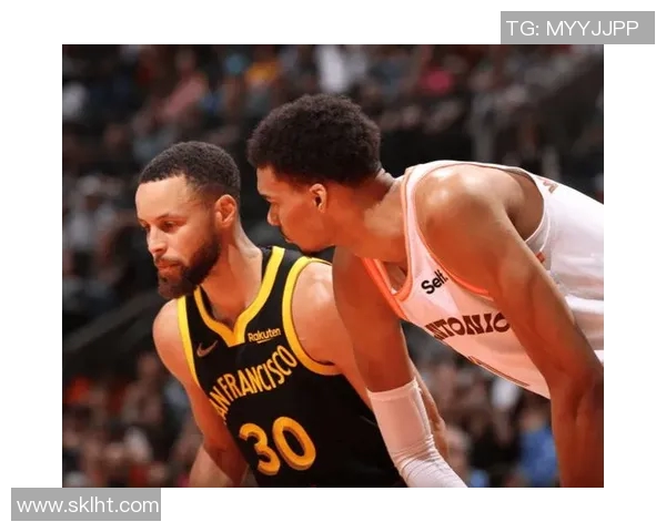 勇士与骑士精彩对决视频回放全程回顾与精彩瞬间解析 勇士与骑士精彩对决视频回放全程回顾与精彩瞬间解析