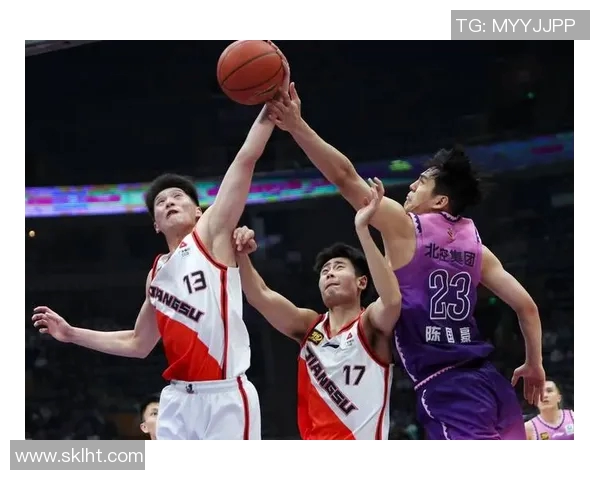 江苏肯帝亚与深圳队激战正酣谁能在这场对决中笑到最后