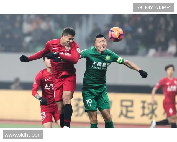 上海上港与北京队激战正酣精彩直播全程回顾与分析 上海上港与北京队激战正酣精彩直播全程回顾与分析