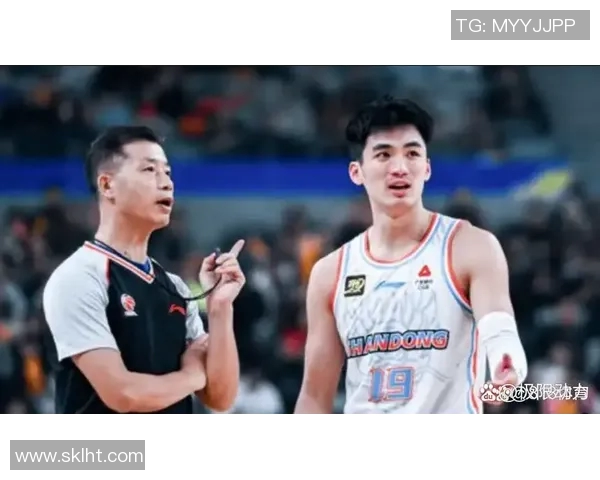 CBA山东对阵新疆精彩比分揭晓比赛亮点与关键时刻回顾 CBA山东对阵新疆精彩比分揭晓比赛亮点与关键时刻回顾