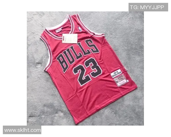 乔丹传奇:从篮球场上的王者到全球文化偶像的蜕变之路 乔丹传奇:从篮球场上的王者到全球文化偶像的蜕变之路