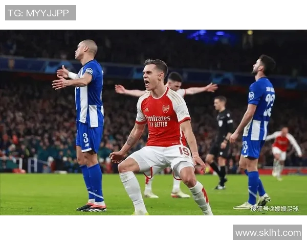 山口雷诺法在对阵横滨时的战术分析与比赛亮点探讨