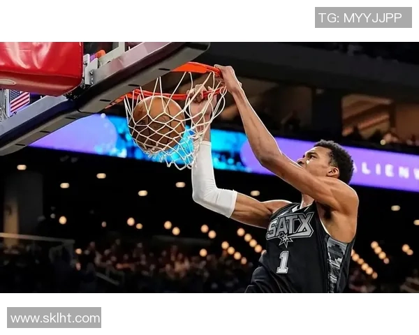 文班亚马新秀赛季表现惊艳场均数据引发热议成为最佳新秀热门人选