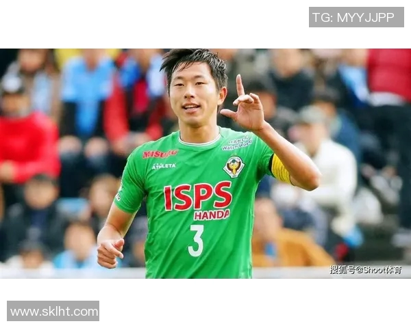 爱媛队与福冈黄峰的激烈对决展现足球魅力与团队精神的巅峰时刻 爱媛队与福冈黄峰的激烈对决展现足球魅力与团队精神的巅峰时刻