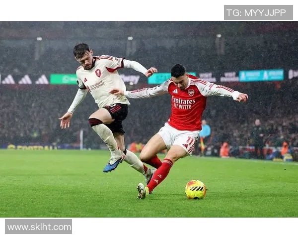 麦卡利斯特的传奇人生与足球世界的辉煌成就解析